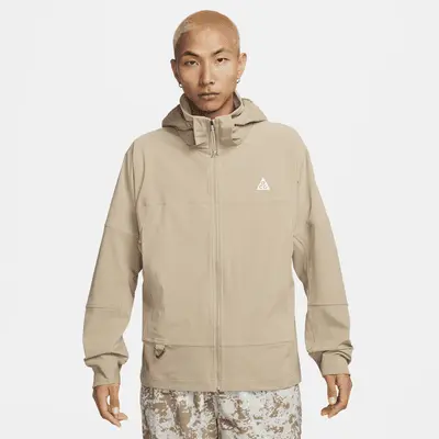 

Куртка Nike ACG "Sun Farer", цвет Khaki/Khaki/Summit White