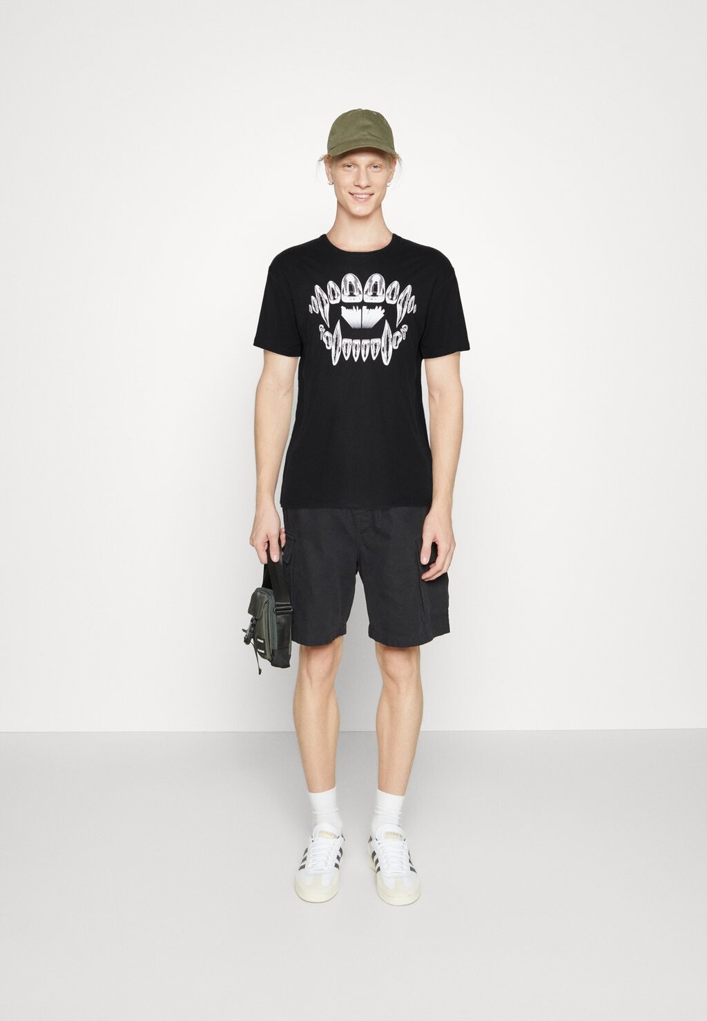 

Футболка с принтом ONSDARK TEE UNISEX Only & Sons, черный