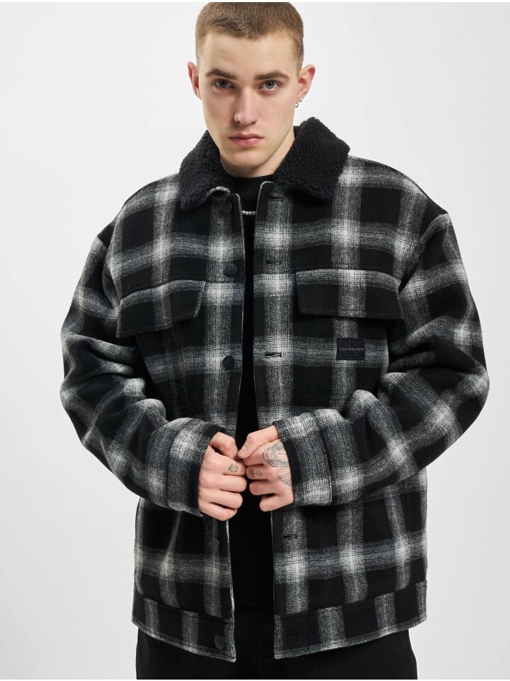 

Зимняя куртка Calvin Klein, цвет ck black