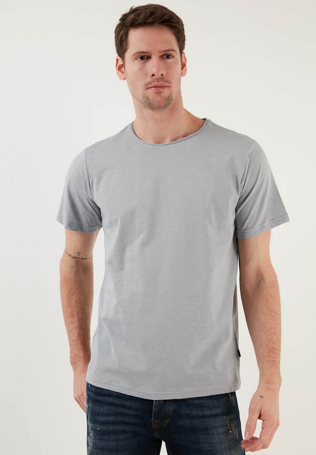 Базовая футболка SLIM FIT Buratti, светло-серый базовая футболка buratti светло синий