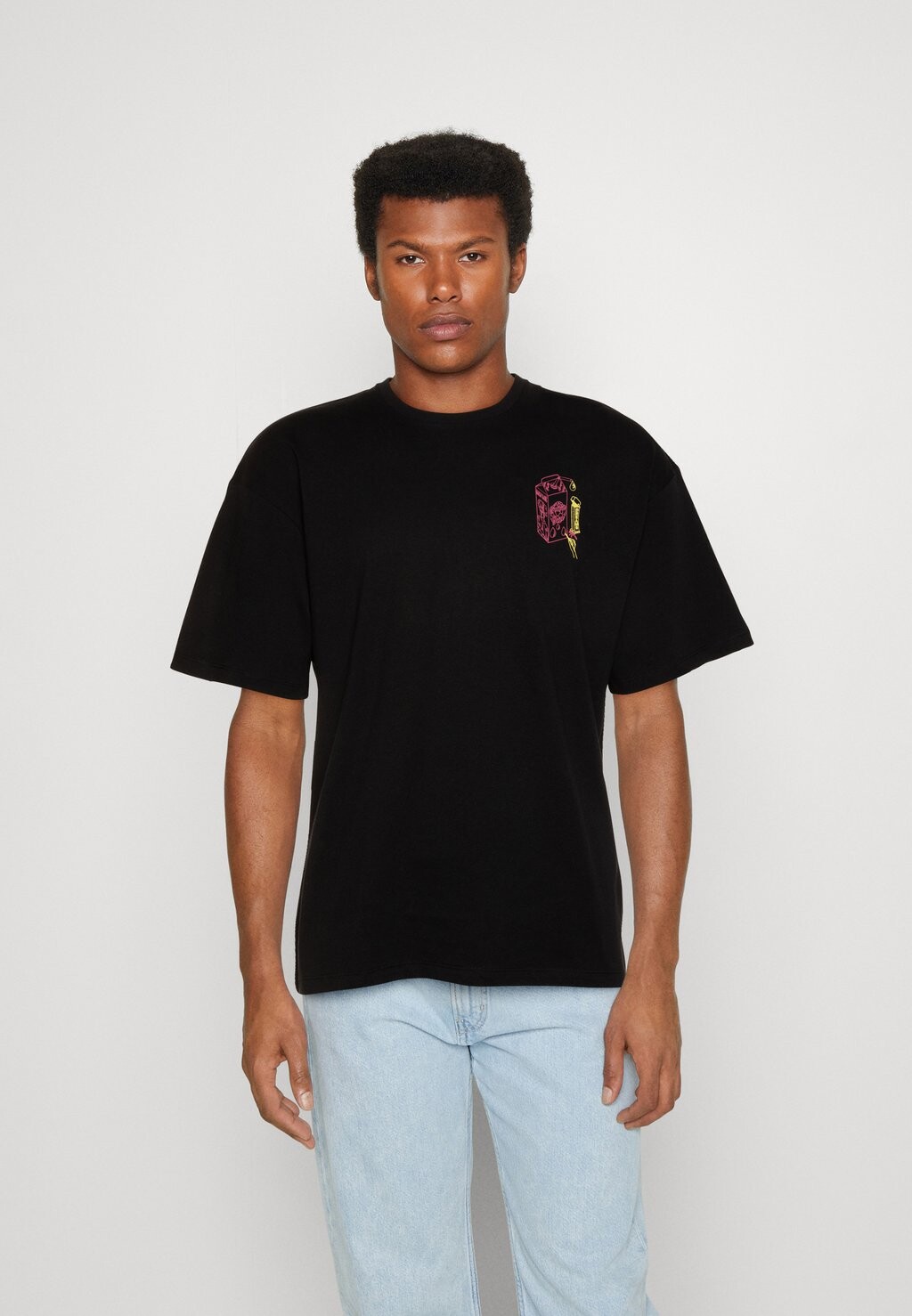 

Футболка с принтом Jack & Jones, черный