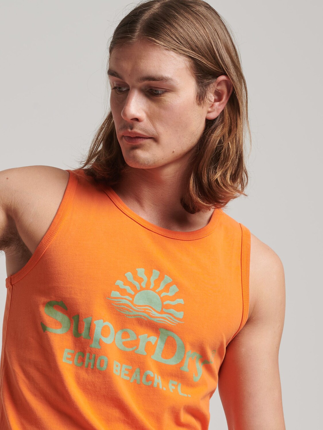 

Неоновый жилет Superdry Vintage Venue, New House Orange