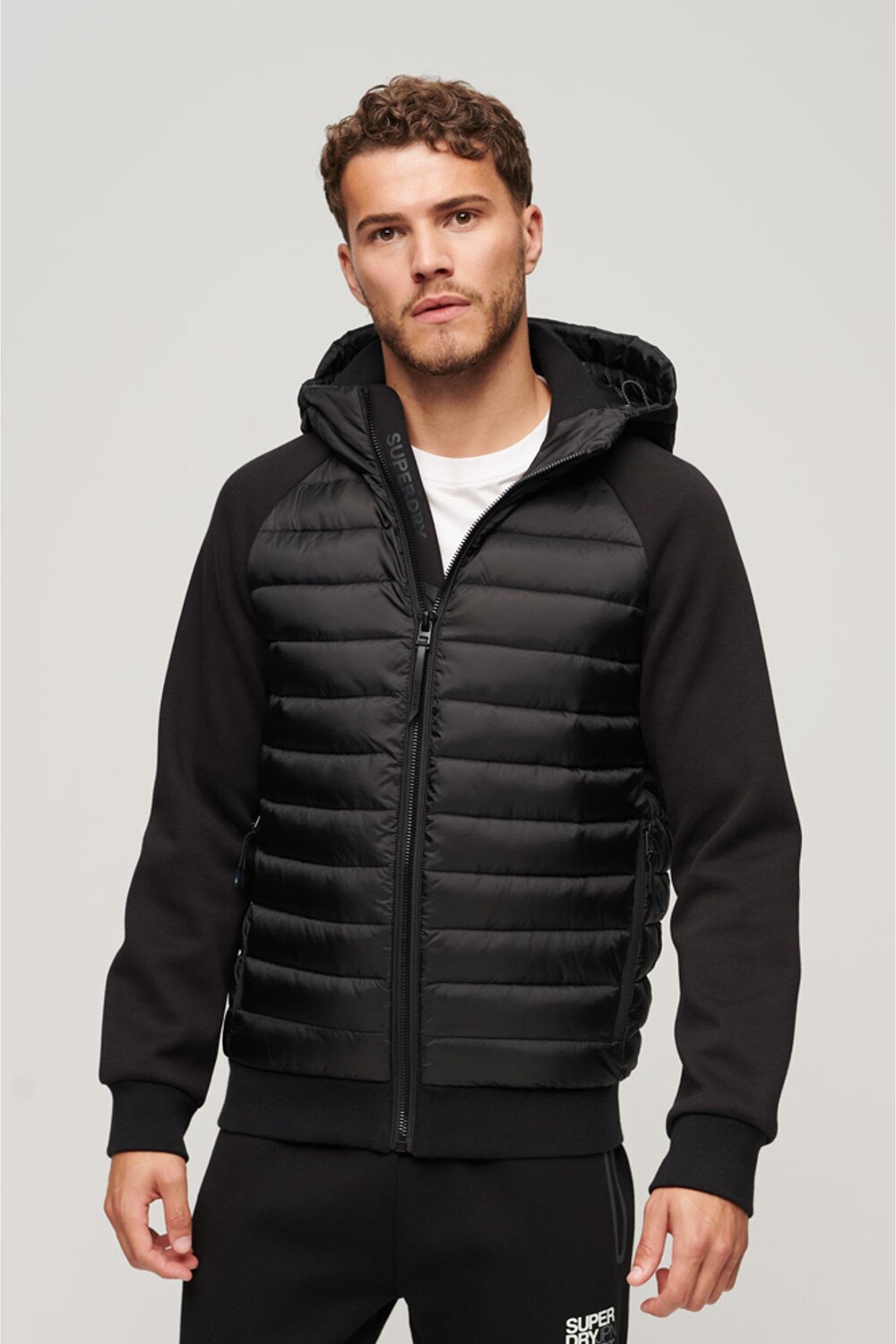

Утепленная гибридная куртка Storm с капюшоном Superdry, черный