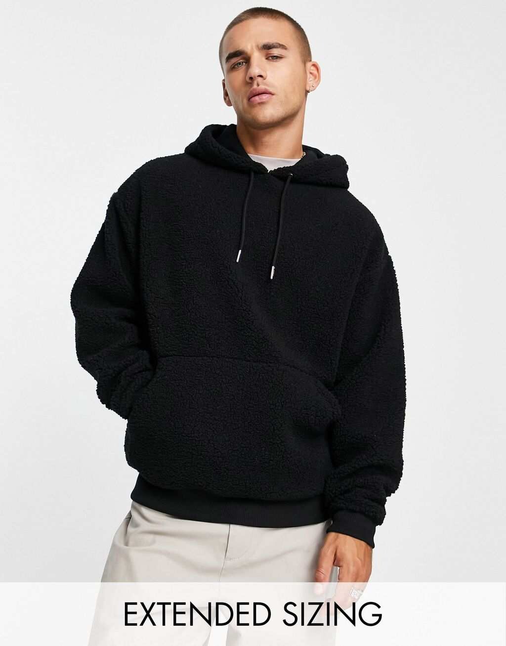 

Объемное худи черного цвета борг ASOS DESIGN, Черный