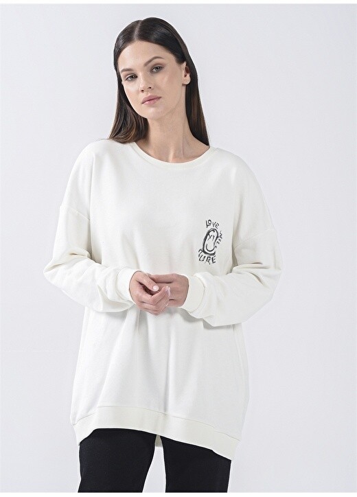 

Женский свитшот цвета экрю с круглым вырезом Fashion Friends