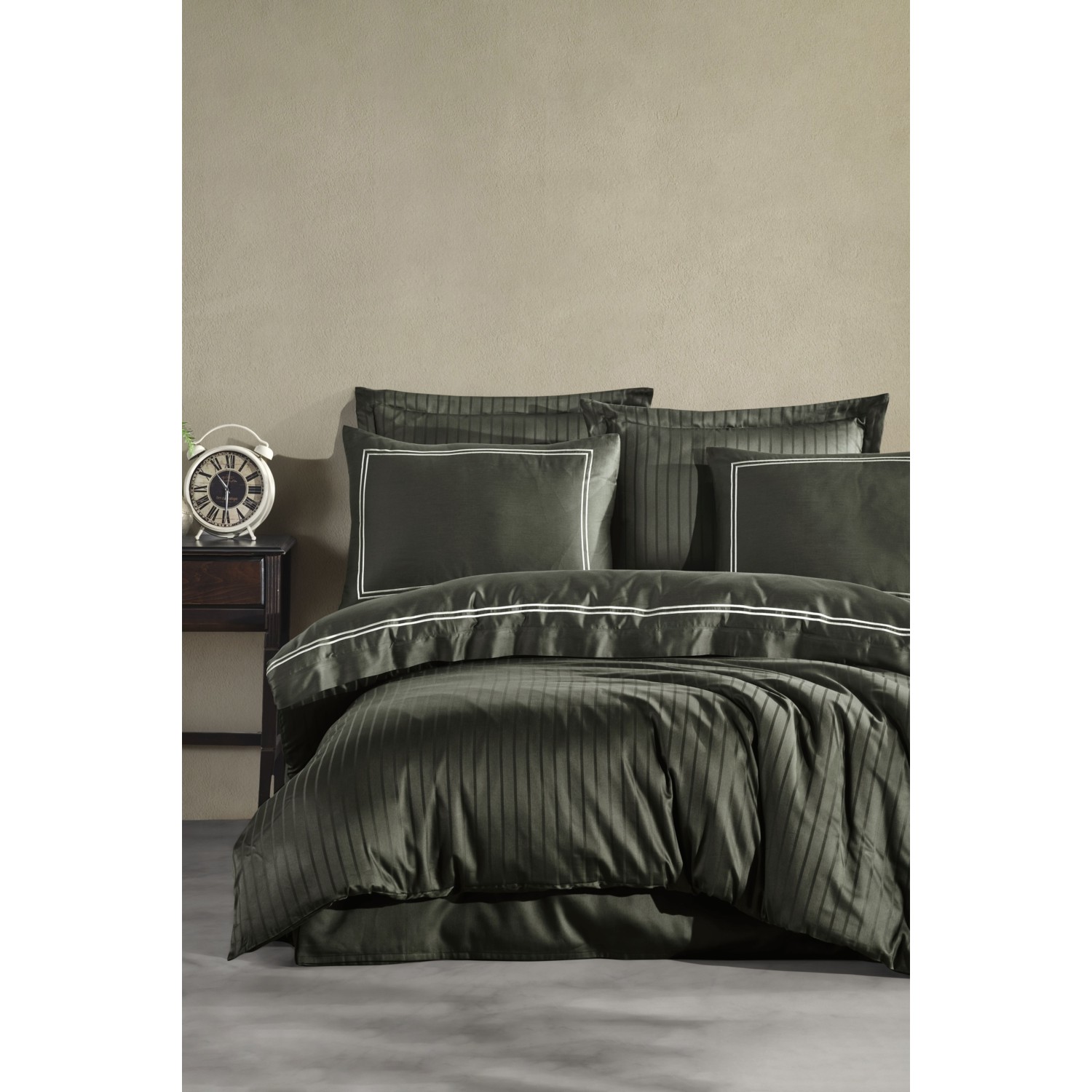 Комплект постельного белья из кружевного хлопкового атласа с вышивкой - Изображение кроссовки torex zapatillas haki