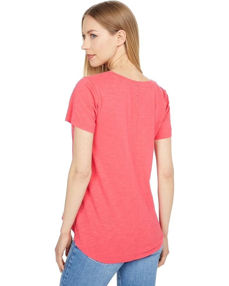

Футболка bobi Los Angeles Slubbed Jersey Raw Edge Scoop Neck Tee, цвет Raspberry