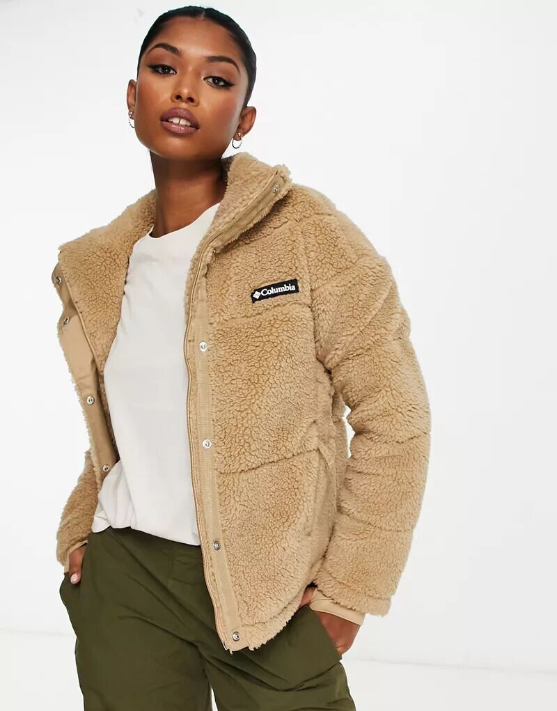 

Бежевая стеганая куртка Columbia Sherpa Lodge эксклюзивно для ASOS