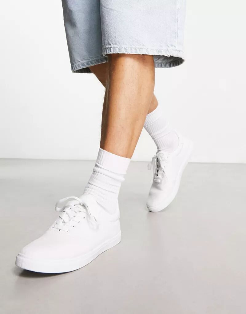 Белые льняные туфли на шнуровке Truffle Collection