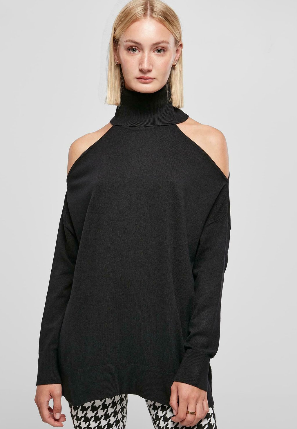 

Свитер Urban Classics Turtelneck, черный