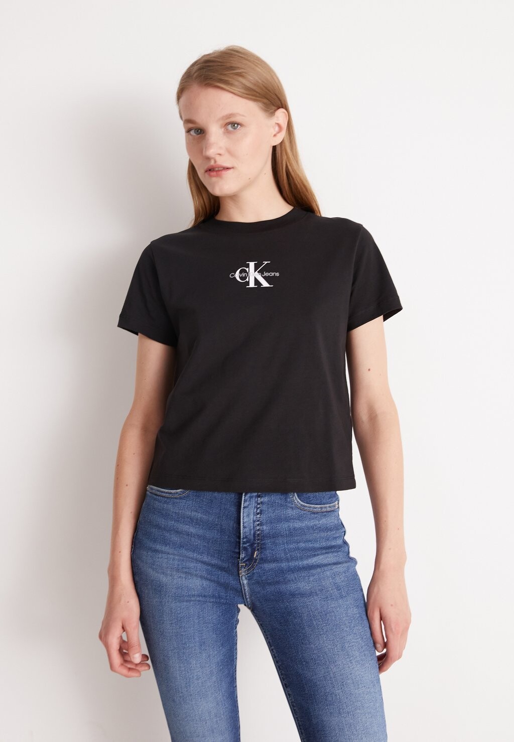 

Футболка с принтом Calvin Klein Jeans, черный