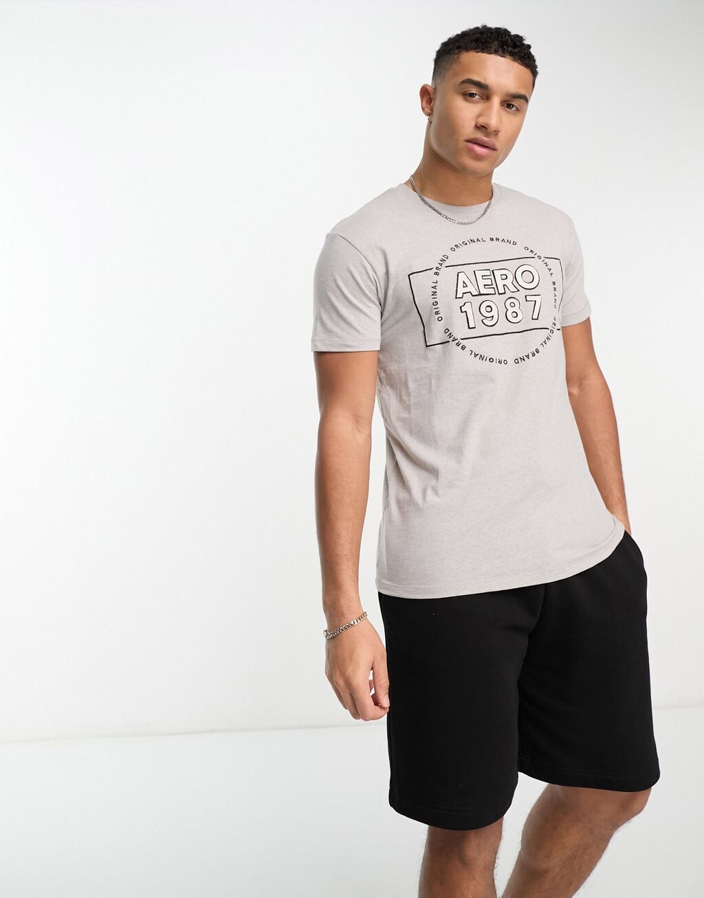 

Серая футболка Aeropostale, Серый
