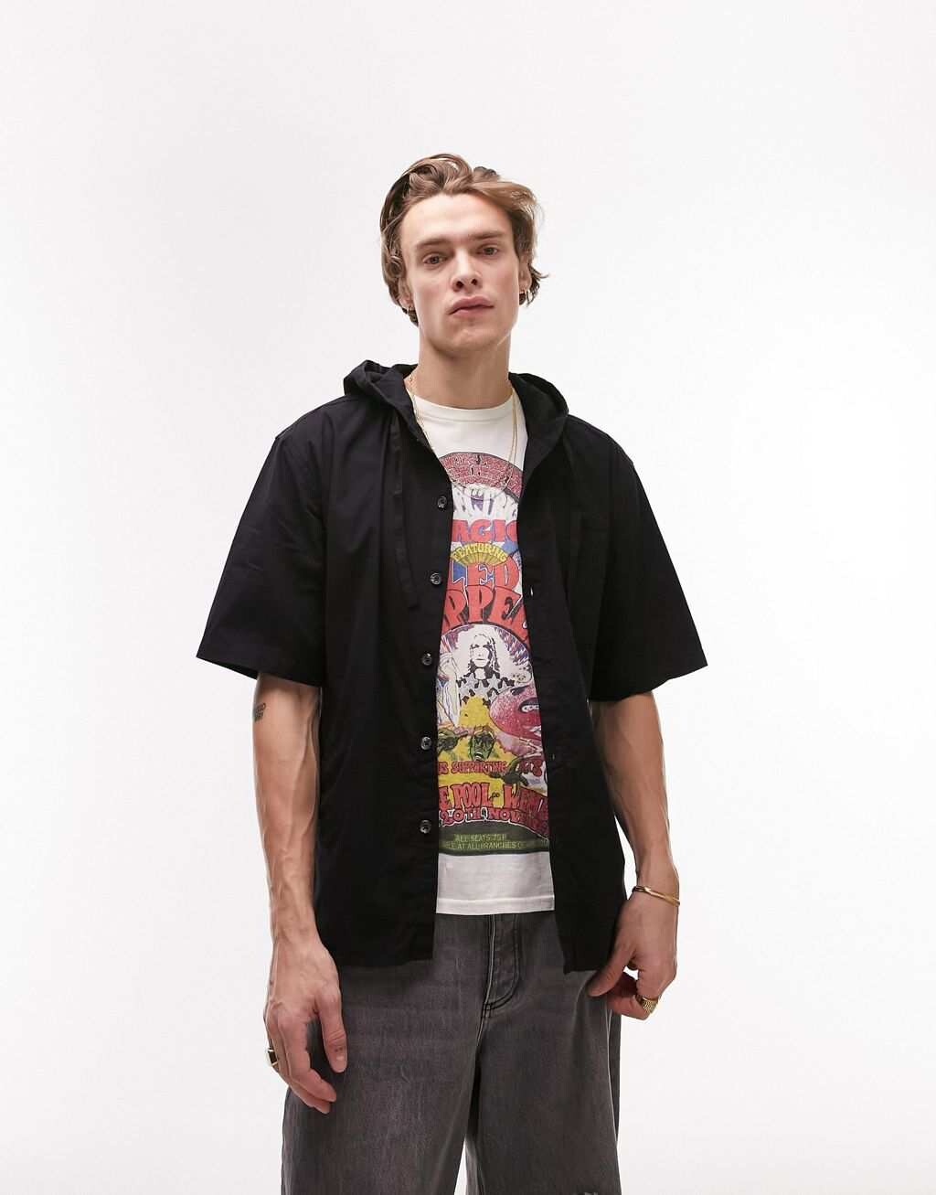 

Черная оверсайз-рубашка с короткими рукавами и капюшоном Topman