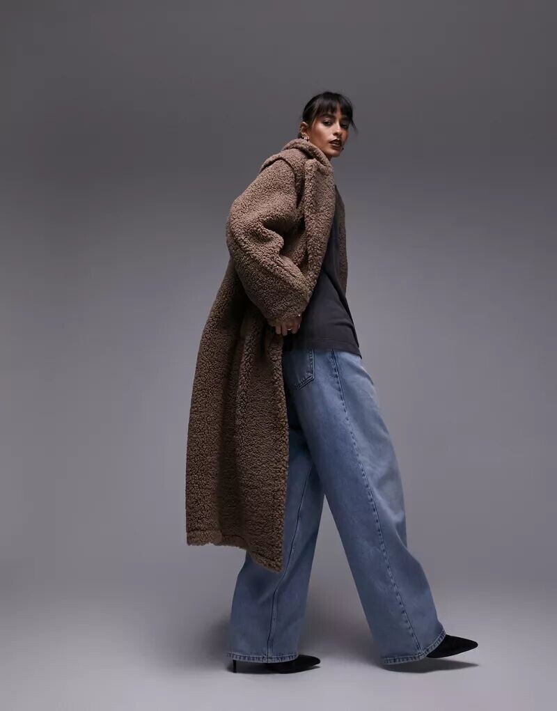 

Topshop – коричневая пушистая удлиненная куртка-тедди