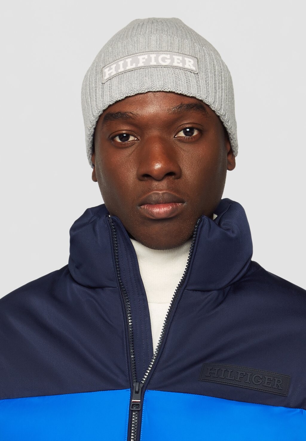 

Шапка MONOTYPE Tommy Hilfiger, цвет grey melange