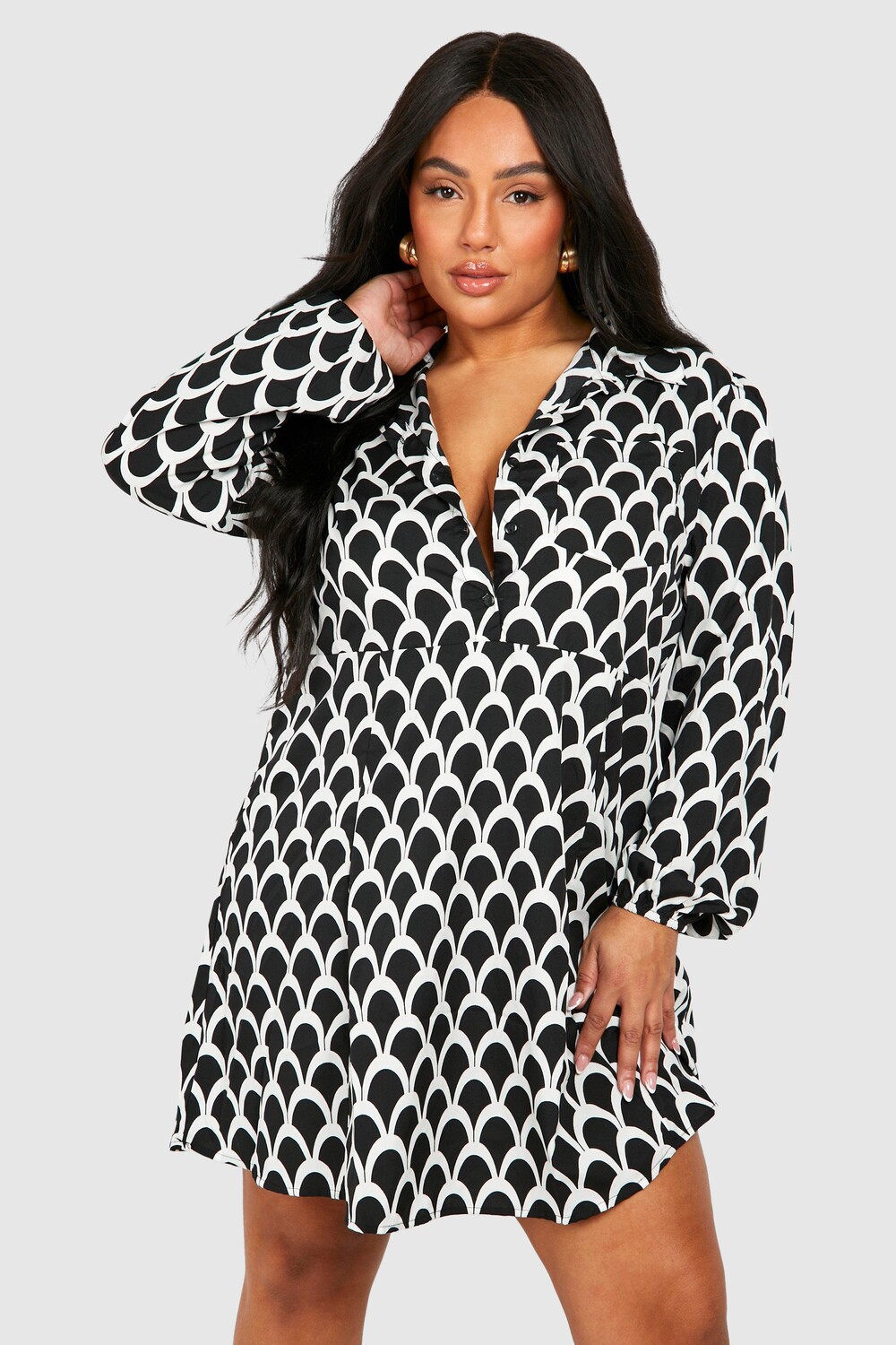 

Платье-рубашка Plus с геопринтом boohoo, черный