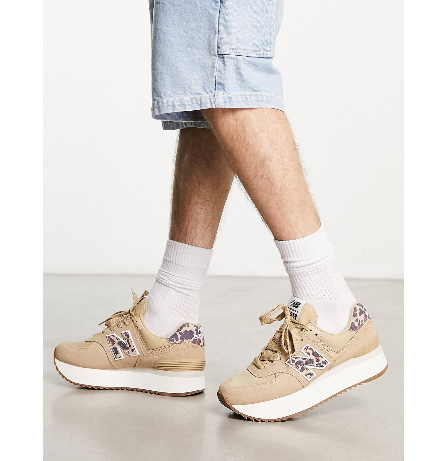

Коричневые и леопардовые кроссовки New Balance 574+