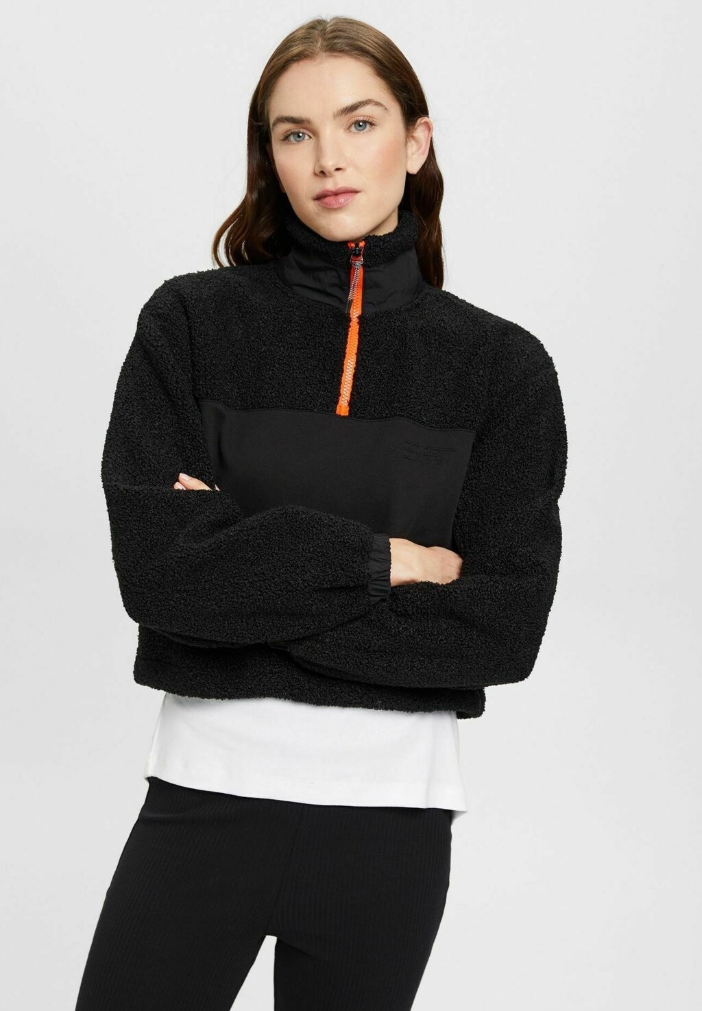 

Джемпер флисовый Esprit, черный