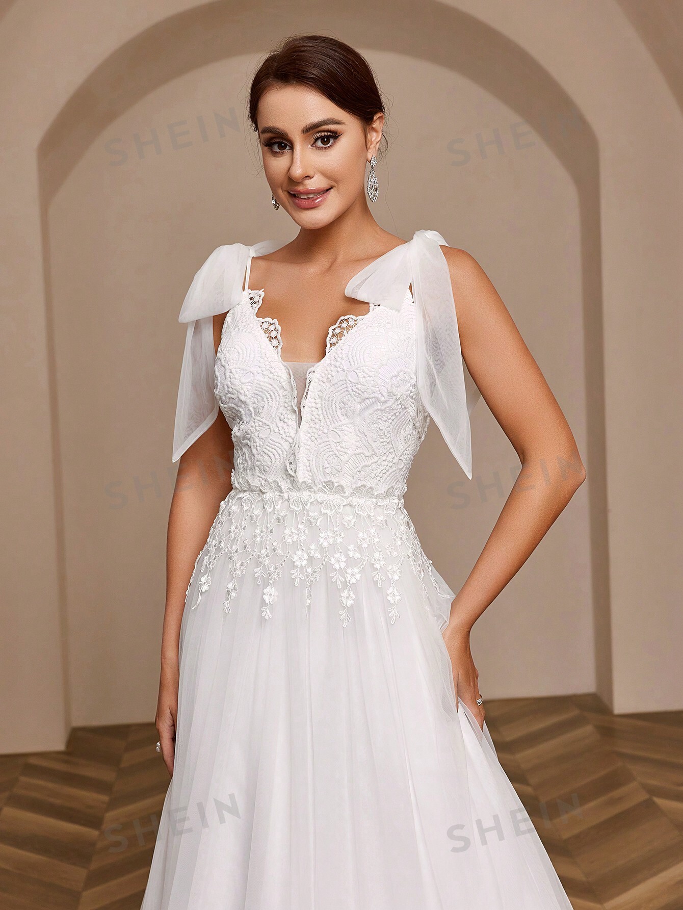 SHEIN Belle Элегантное и романтичное женское бальное платье с кружевной вышивкой и прозрачной сеткой, белый фото
