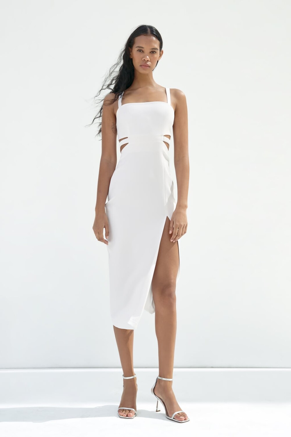 

Платье миди с вырезами ZARA, белый