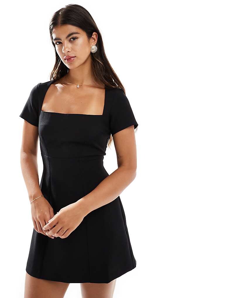 

Closet London – Черное мини-платье с квадратным вырезом