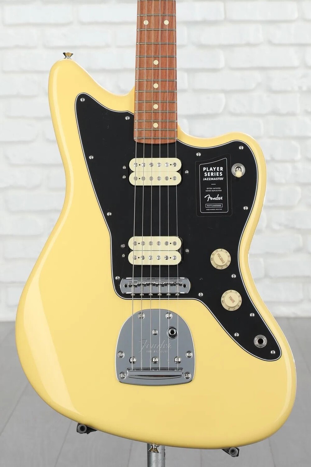 

Fender Player Jazzmaster — сливочный крем с накладкой на гриф Pau Ferro