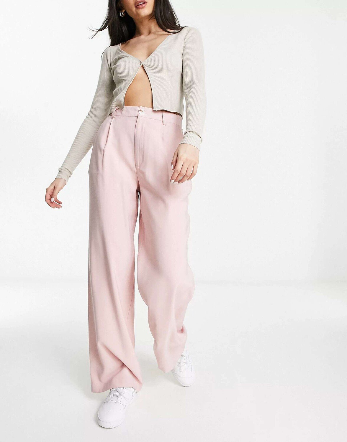 

Розовые широкие брюки Stradivarius