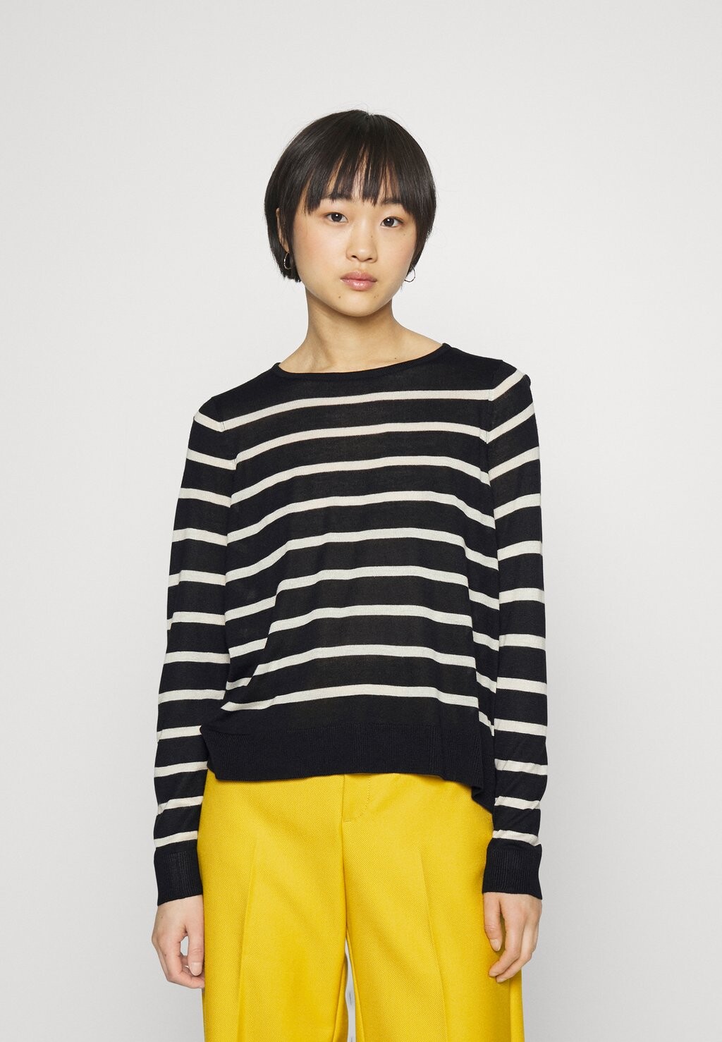 

Свитер Vero Moda