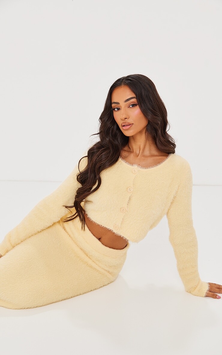 

PrettyLittleThing Миниатюрный желтый пушистый вязаный укороченный кардиган