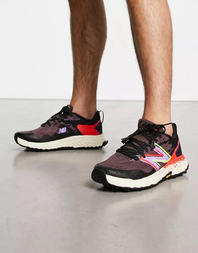 

Черные и разноцветные кроссовки New Balance Running Hierro