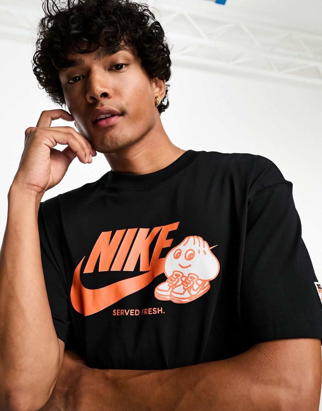 

Черная футболка с логотипом Nike, Черный