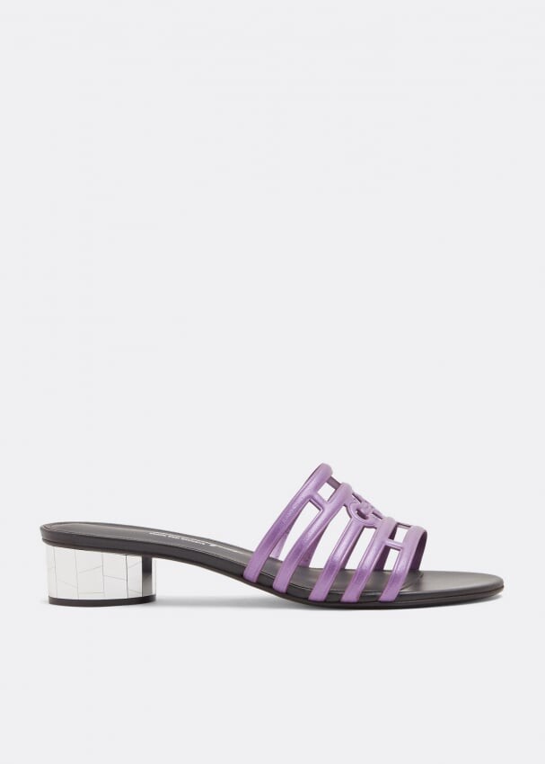 

Сандалии Ferragamo Finn 30, фиолетовый