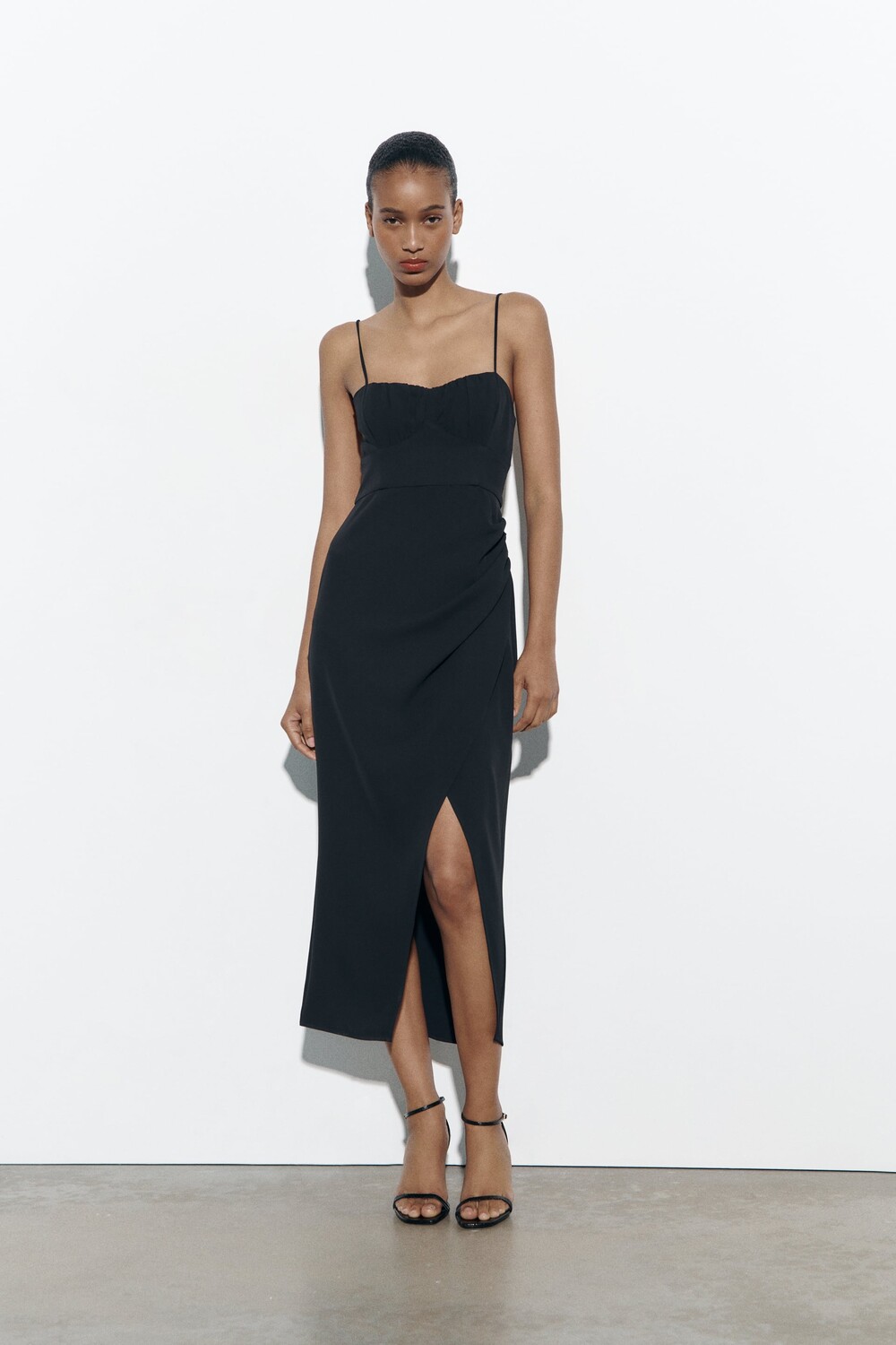 

Платье миди-корсет Zara, черный