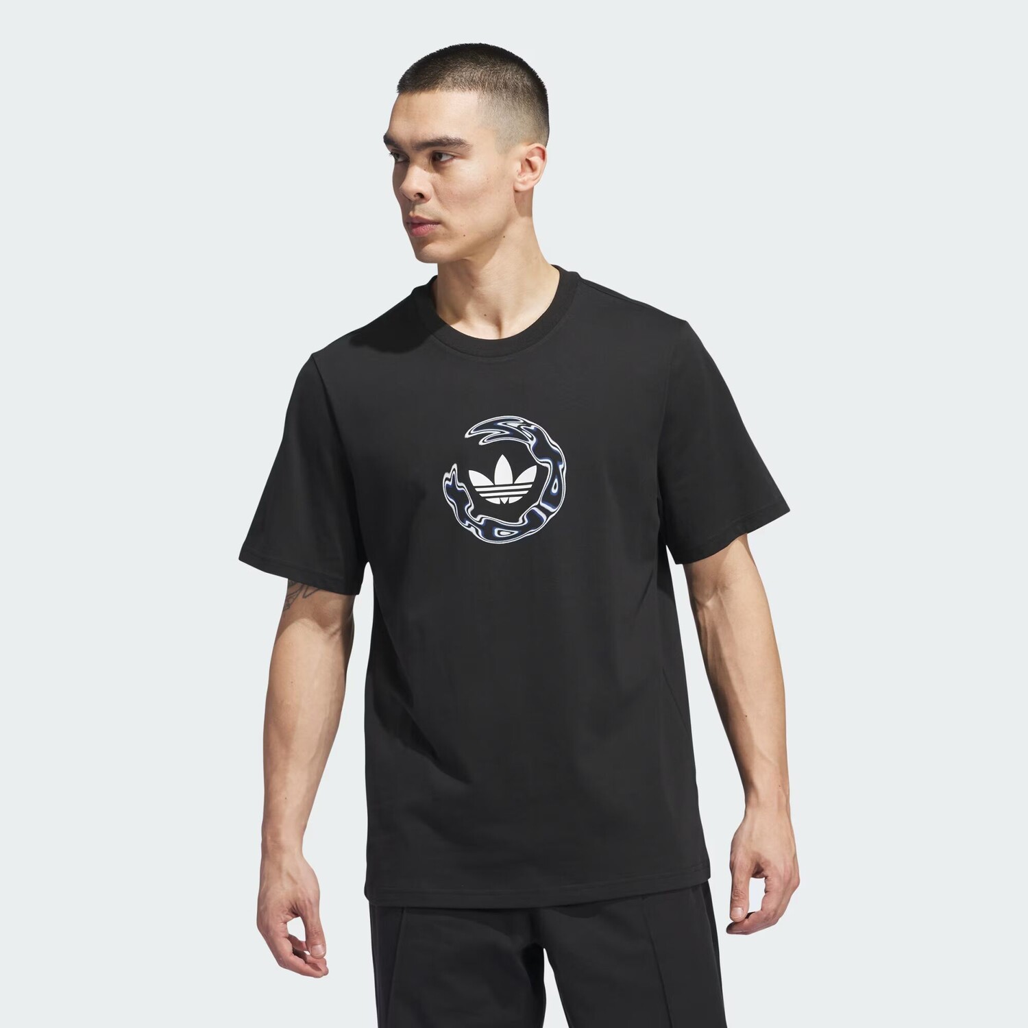 

Футболка с широким углом для скейтбординга Adidas, цвет Black/Royal Blue