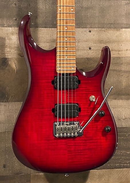 

Электрогитара Sterling By MusicMan JP150 Signature Royal Red