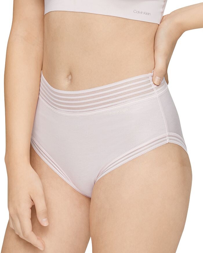 

Ультрамягкие современные трусы с высокой талией Calvin Klein