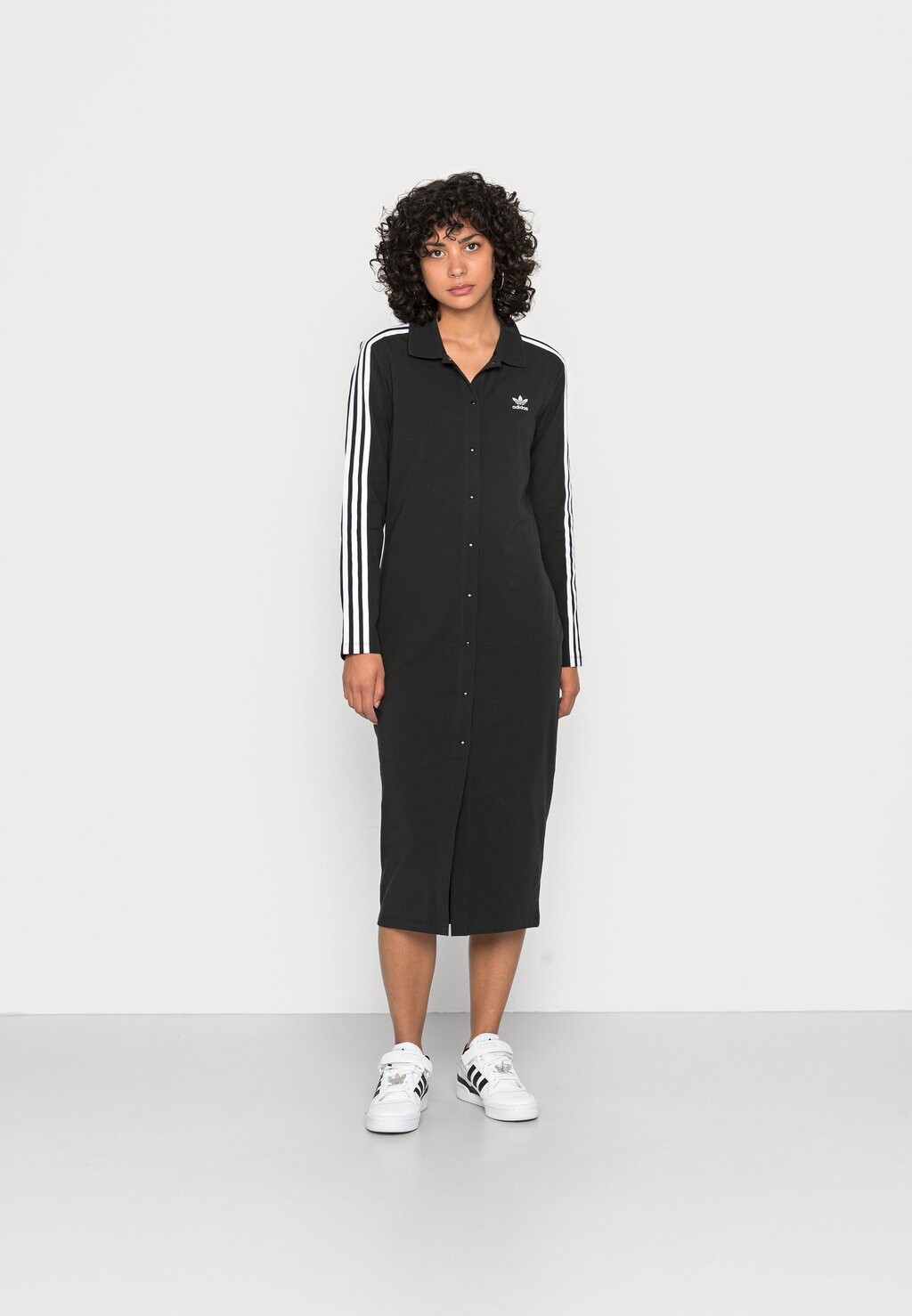 

Платье-рубашка adidas Originals, цвет black