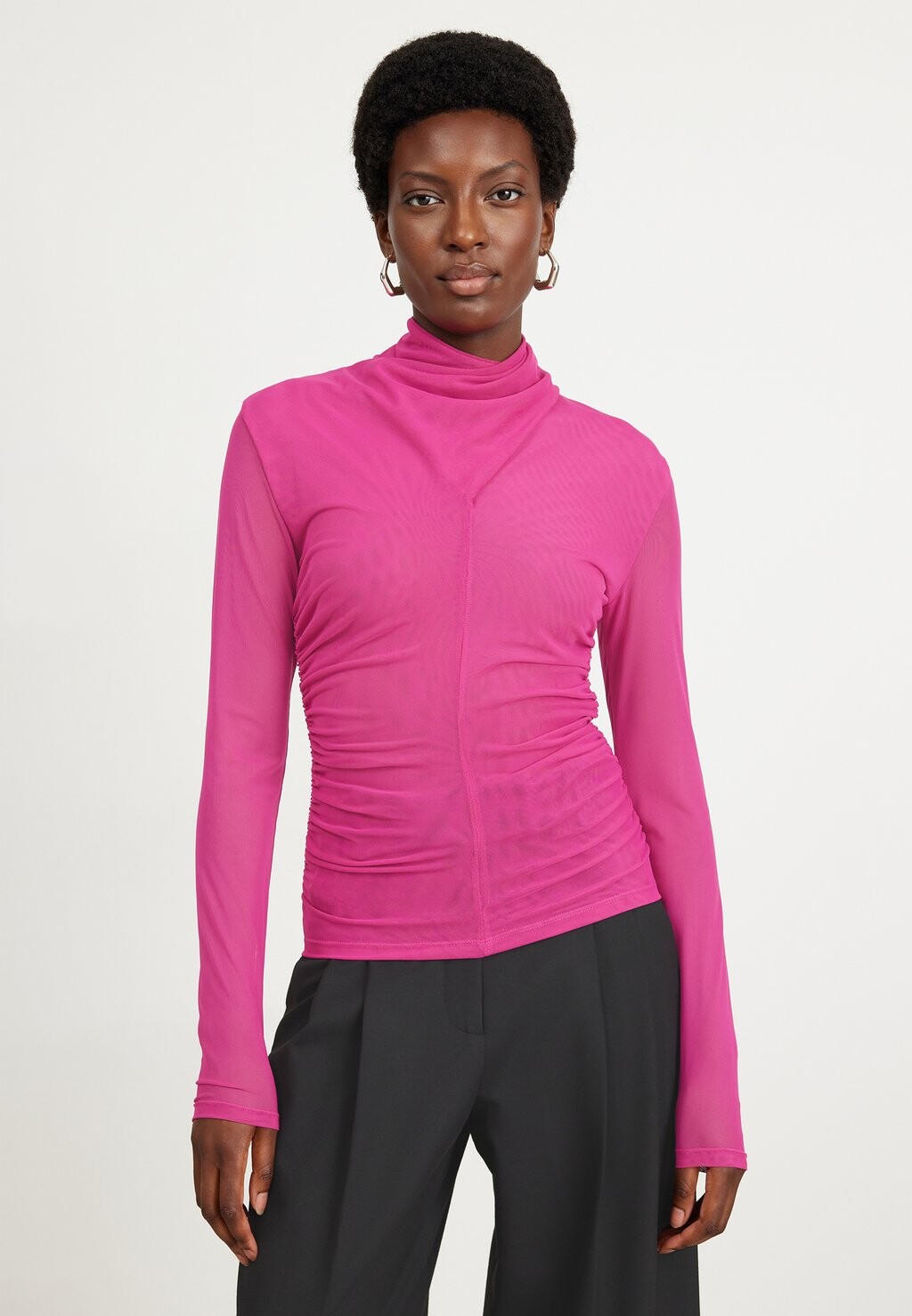 

Футболка с длинным рукавом ADIAGZ BLOUSE Gestuz, насыщенный розовый