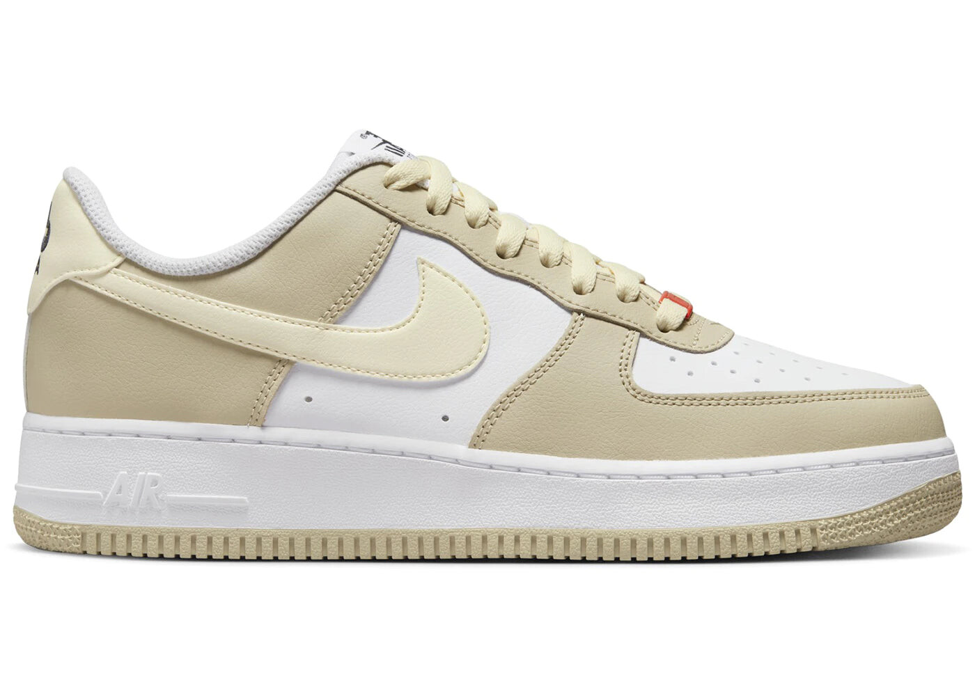 

Кроссовки Nike Air Force 1 Low '07, белый / желтый