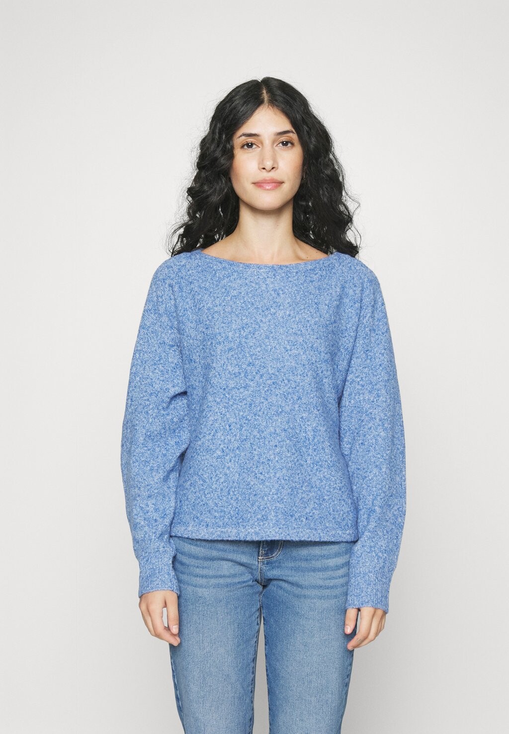 

Свитшот Vero Moda Petite VMDOFFY BOATNECK, цвет beaucoup blue melange