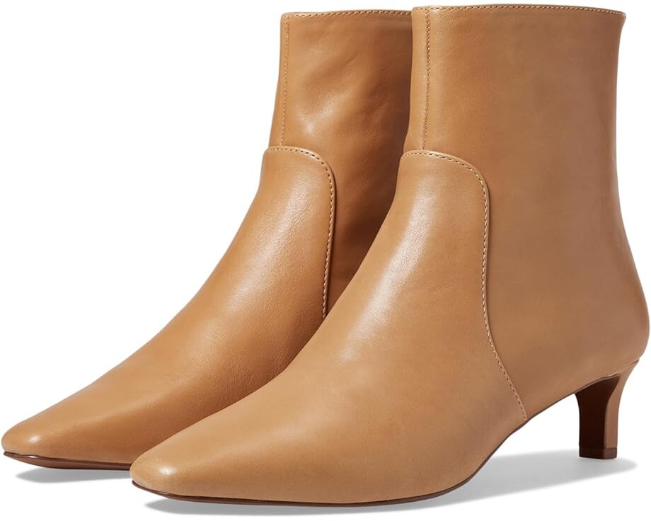 

Ботинки Madewell The Dimes Kitten-Heel Boot in Leather, цвет Distant Sand