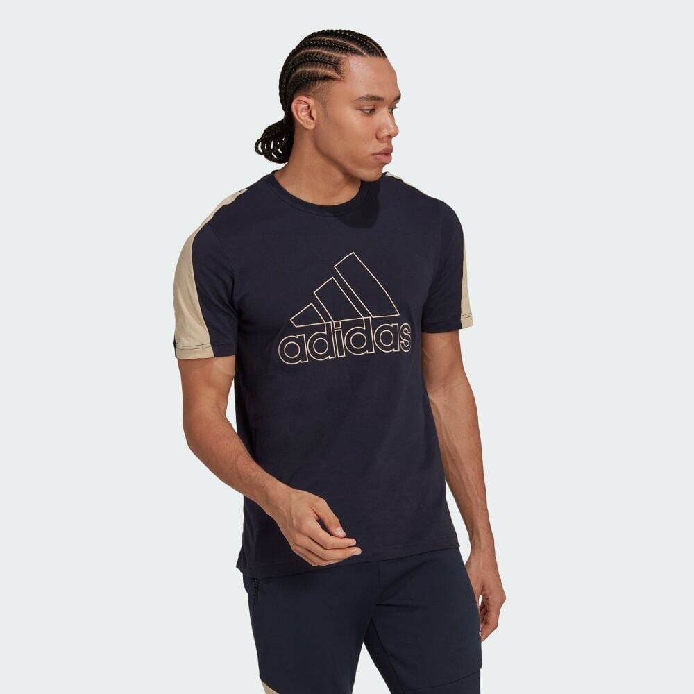 

Футболка Adidas HK2168