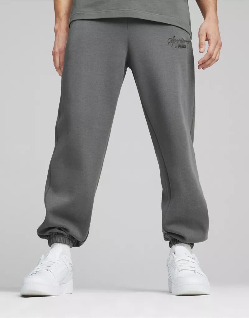 

Минерально-серые спортивные штаны Puma Classics+