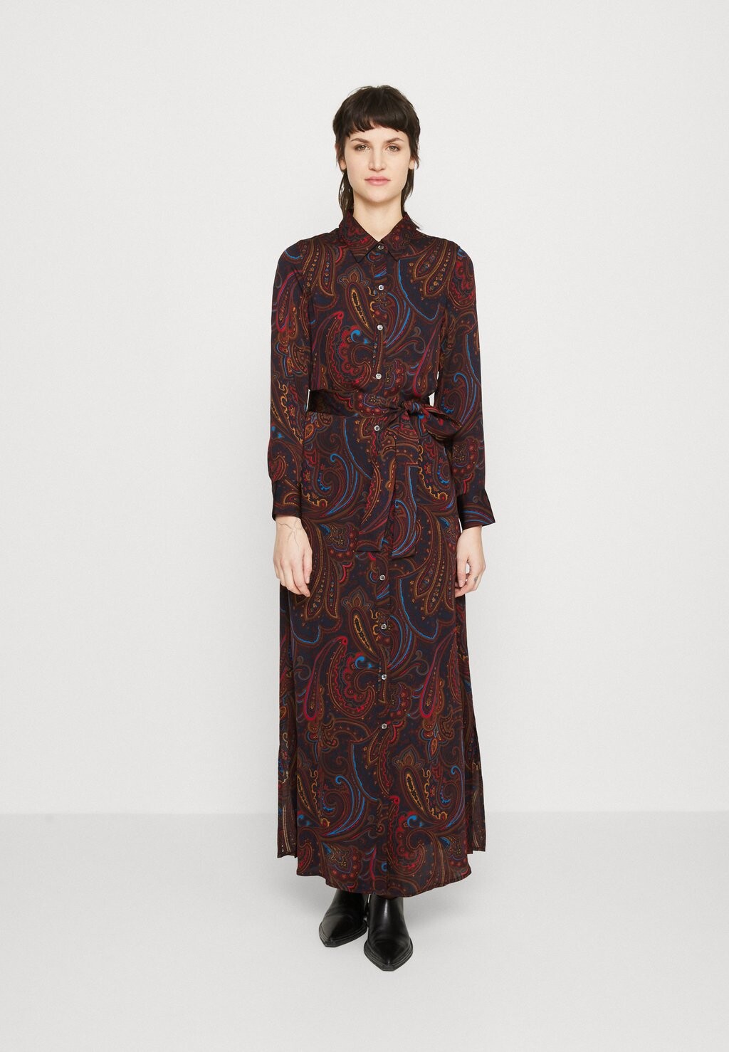 

Длинное платье Banana Republic