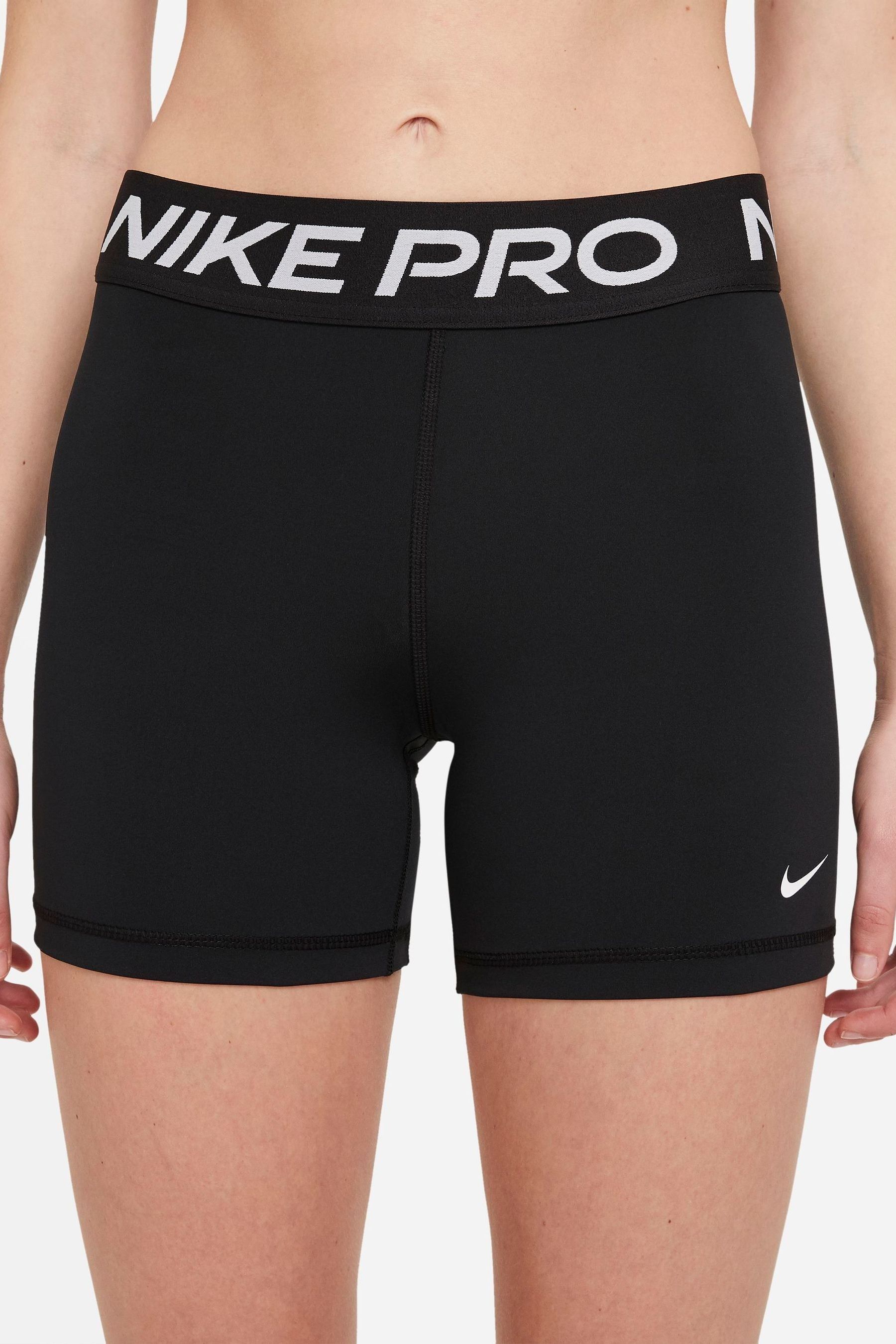 цена Шорты Pro 365 дюймов Nike, черный