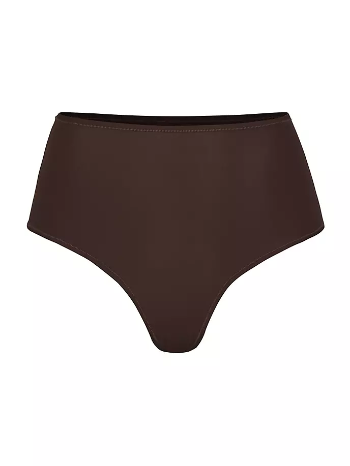 

Подходит всем Стринги с высокой талией Skims, какао