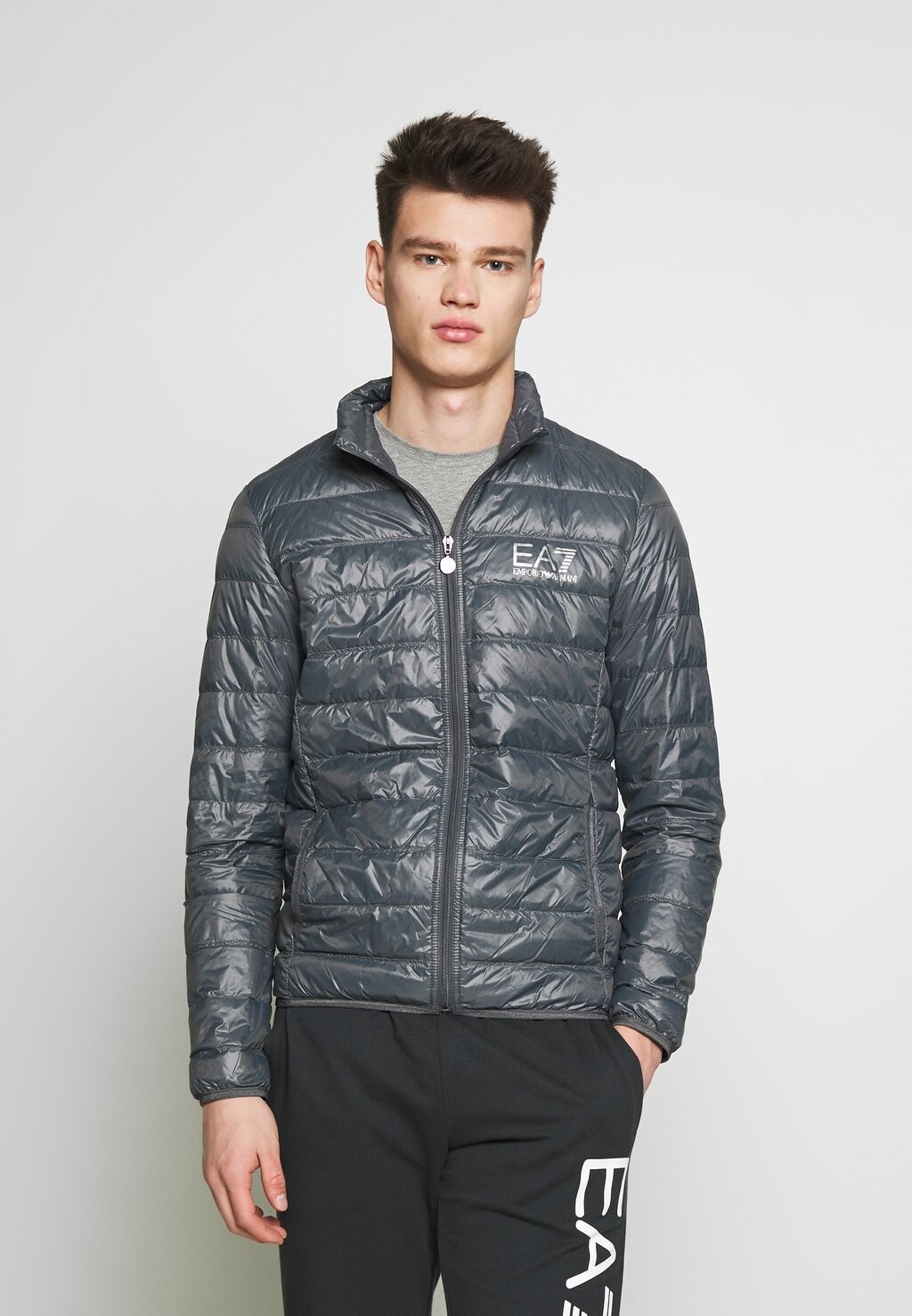 

Пуховик Armani Emporio