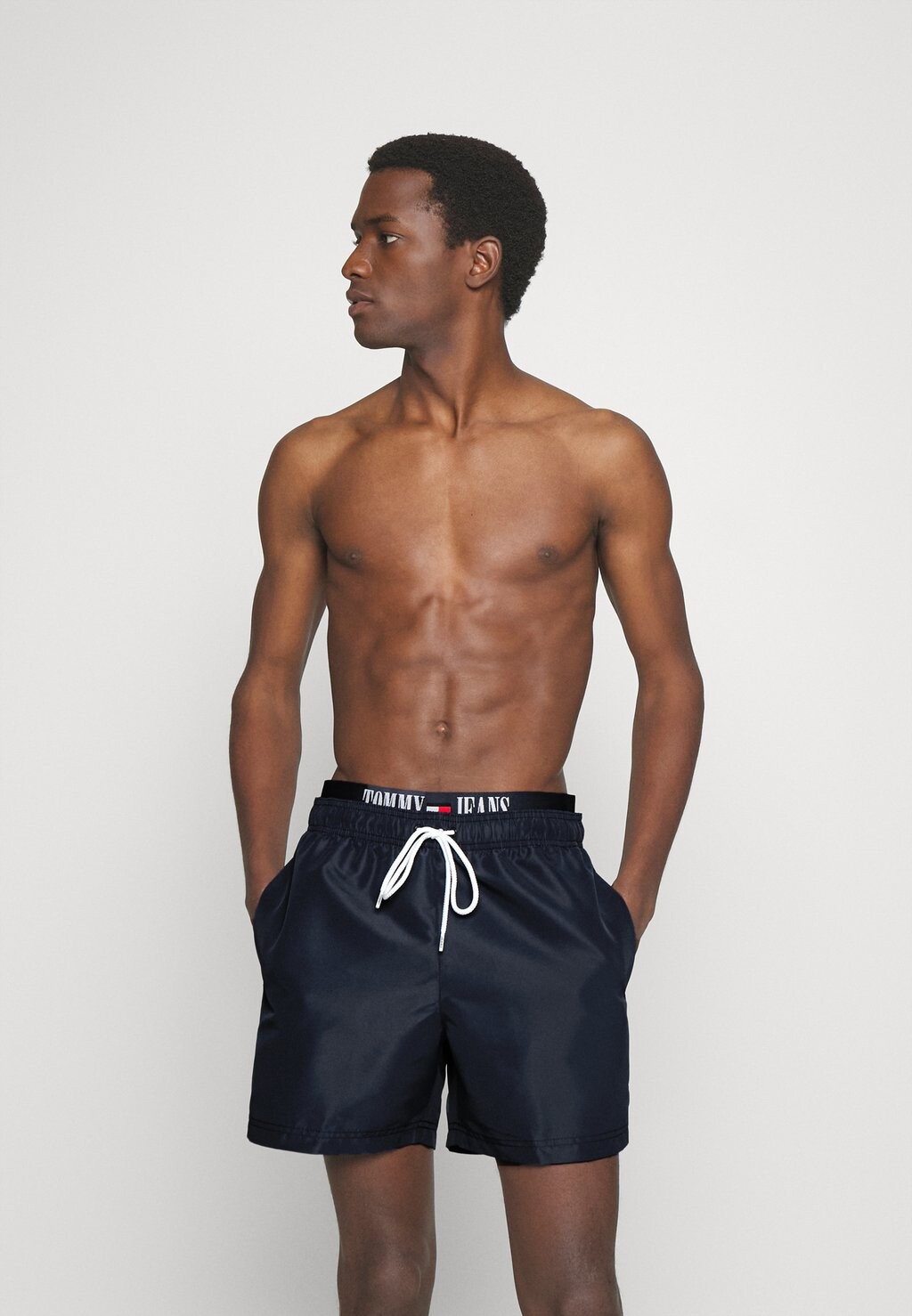 

Шорты для плавания СРЕДНЯЯ КУЛИСКА Tommy Jeans, темно-синий