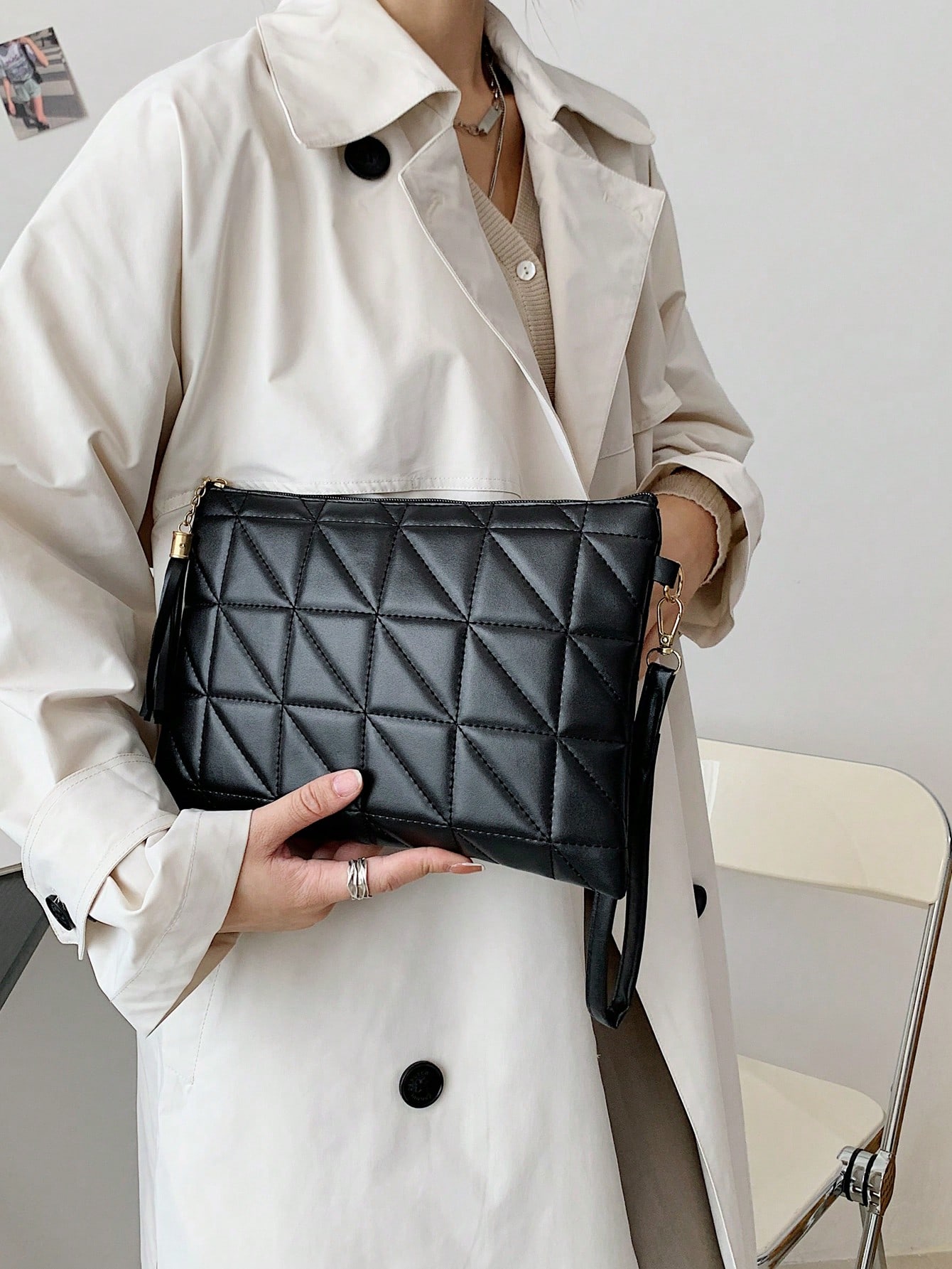 Винтажная сумка на запястье с тиснением личи и кисточкой в ​​стиле ретро, черный