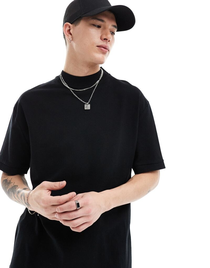 

Черная непринужденная футболка из пике с ребристой отделкой ASOS DESIGN